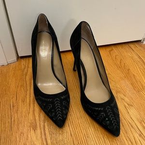 Black Suede pumps with leather detailing. Sz 11
